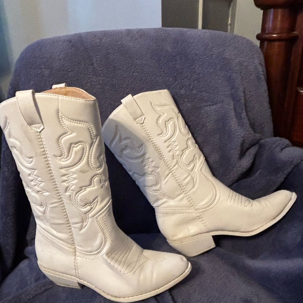 Soda White Heeled Boots with Western Flair